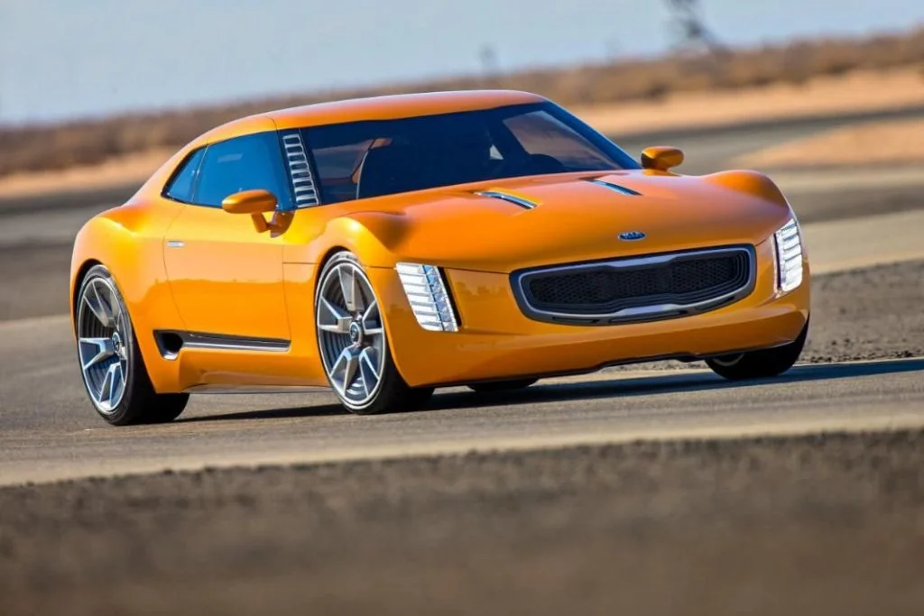 2014-kia-gt4-stinger-01.webp